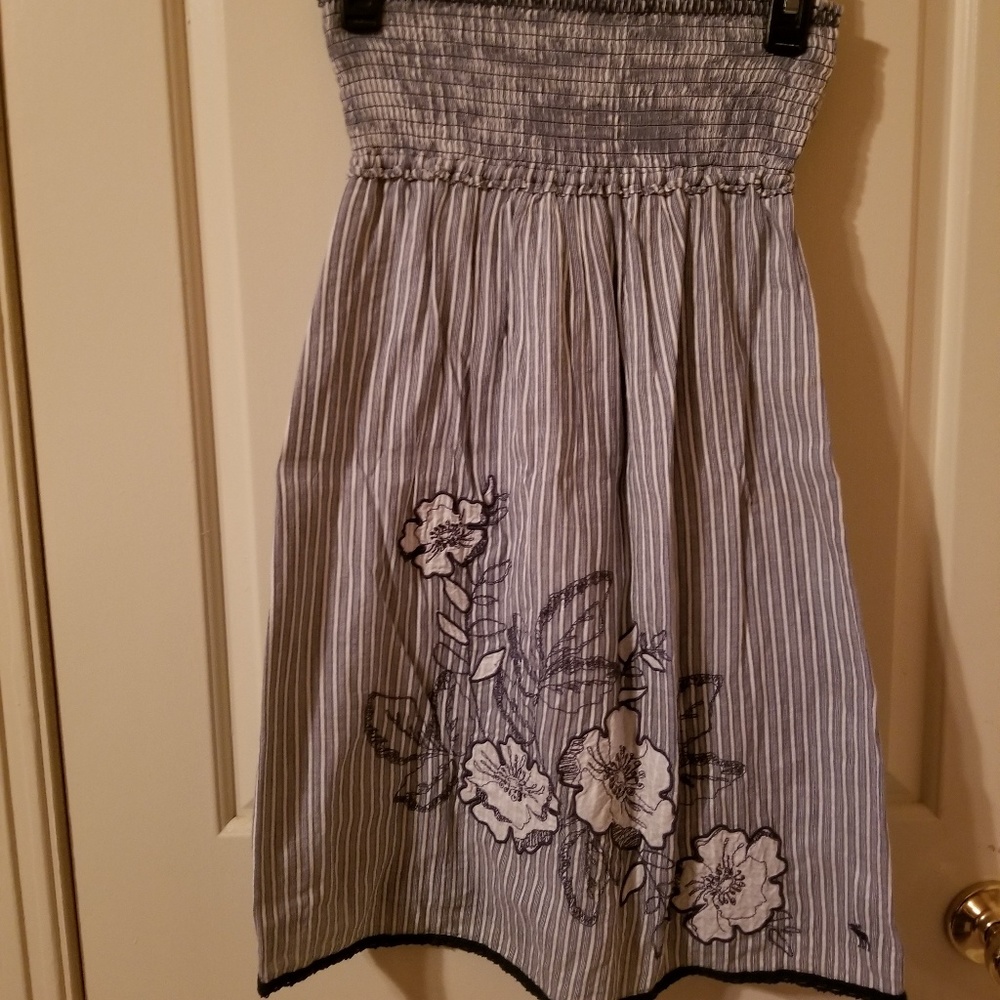 Abercrombie & Fitch strapless dress